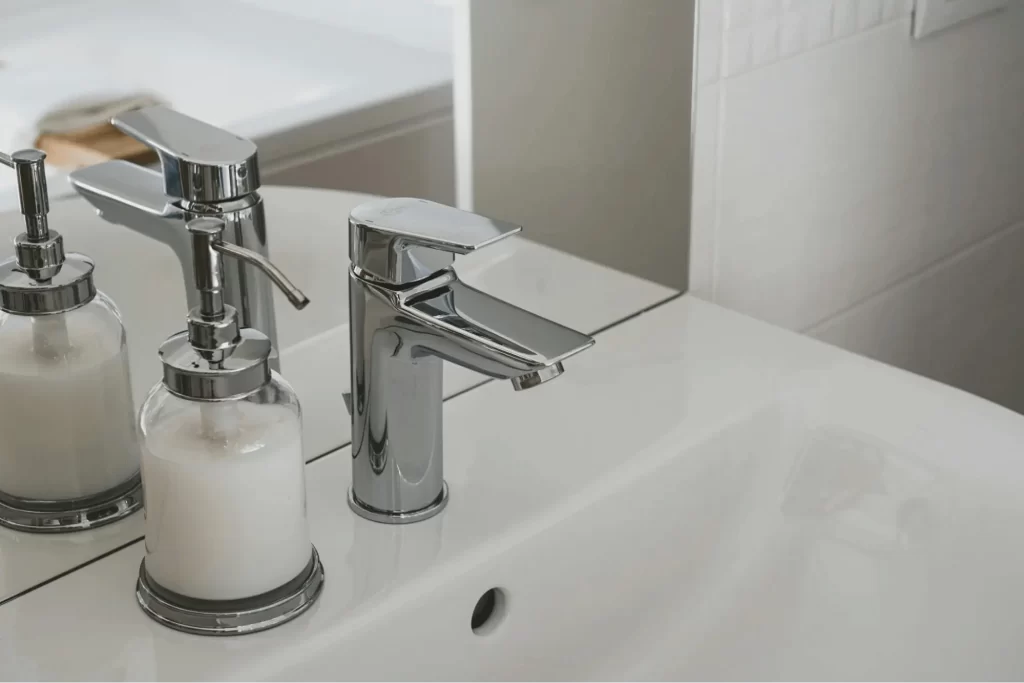 monobloc taps