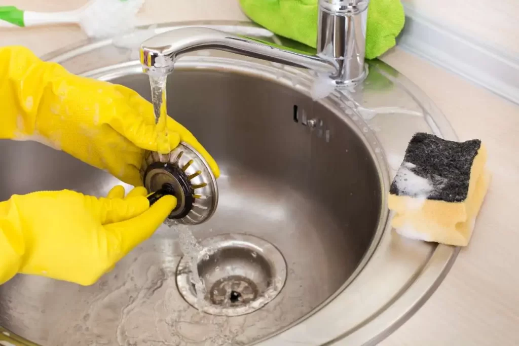 clean the sink overflow